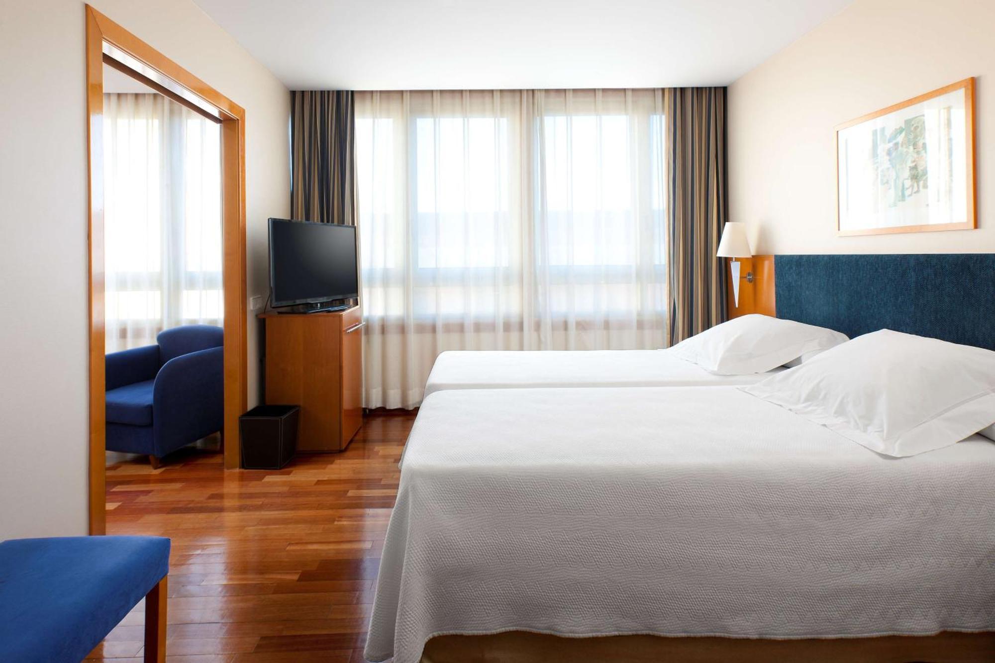 Nh Castellon Mindoro Hotel